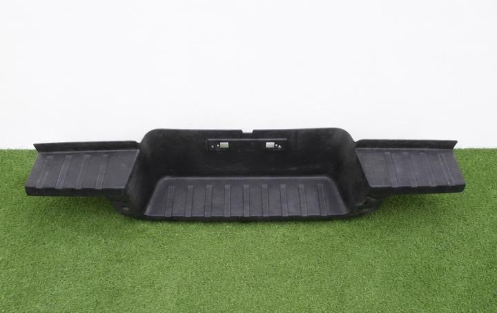Parachoque trasero Chevrolet dmax 2017 -2020 usado +iva